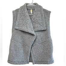 Load image into Gallery viewer, Medium Lucy Gray Sherpa Hatha Vest
