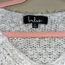 Load image into Gallery viewer, Small Lulus Ivory Chunky Knit V-Neck Sweater Top
