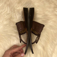 Load image into Gallery viewer, Sz 6 Jack Rogers Brown Embroidered Thong Sandals Shoes
