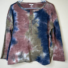 Load image into Gallery viewer, Medium Entro Neutral Earth Tone Tie Dye Henley Top
