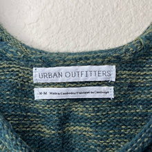 Load image into Gallery viewer, Medium Urban Outfitters Green Knit Crop Top
