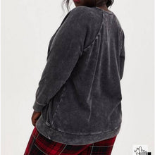 Load image into Gallery viewer, 3X Torrid Plus Black Mineral Wash Skull Raglan Fleece Sweatshirt
