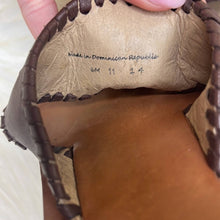 Load image into Gallery viewer, Sz 6 Jack Rogers Brown Embroidered Thong Sandals Shoes

