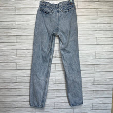 Load image into Gallery viewer, 29x34 Levi’s Vintage Orange Tab High Rise Mom Jeans
