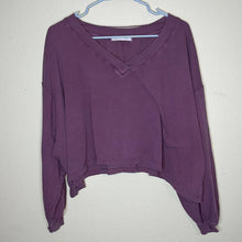 Load image into Gallery viewer, XS Free People Buffy T-Shirt V-Neck Crop Top
