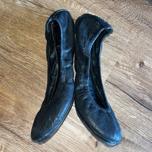 Load image into Gallery viewer, Sz 6.5 Tory Burch Leather Matte Black Eddie Ballet Flats Shoes
