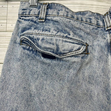 Load image into Gallery viewer, 29x34 Levi’s Vintage Orange Tab High Rise Mom Jeans

