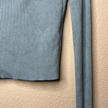 Load image into Gallery viewer, Medium Garage Ribbed Square Neck Long Sleeve Crop Top
