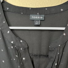 Load image into Gallery viewer, Size 1X Torrid Black Star Print Georgette Pintuck Button-Front Blouse
