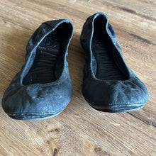 Load image into Gallery viewer, Sz 6.5 Tory Burch Leather Matte Black Eddie Ballet Flats Shoes
