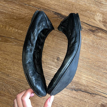 Load image into Gallery viewer, Sz 6.5 Tory Burch Leather Matte Black Eddie Ballet Flats Shoes
