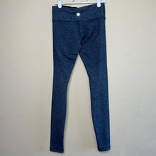 Load image into Gallery viewer, Size 4 Lululemon Teal Herringbone Print Leggings
