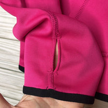 Load image into Gallery viewer, Nike NWT Girls Therma Fleece Lined Hot Pink Hoodie Shirt
