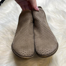 Load image into Gallery viewer, Sz 7 Lucky Brand Taupe Perforated Almond Toe Ankle Booties Shoes
