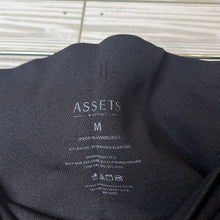 Load image into Gallery viewer, Medium Spanx Assets Black Cropped High Rise Leggings
