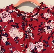 Load image into Gallery viewer, Torrid Bright Pink Floral Top
