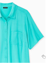 Load image into Gallery viewer, Torrid | TURQUOISE CHALLIS BUTTON FRONT SHIRT
