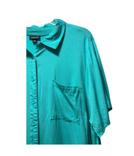 Load image into Gallery viewer, Torrid | TURQUOISE CHALLIS BUTTON FRONT SHIRT
