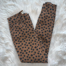 Load image into Gallery viewer, Madewell | Leopard Dot Skinny Jeans
