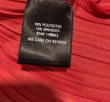 Load image into Gallery viewer, Torrid RED VELVET PLEATED GODDESS TANK
