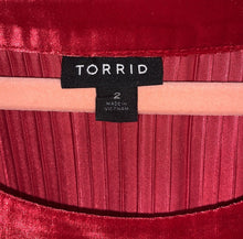 Load image into Gallery viewer, Torrid RED VELVET PLEATED GODDESS TANK
