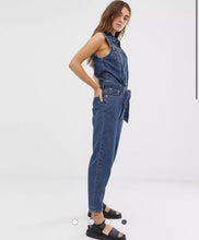 Load image into Gallery viewer, Small Levi’s Denim Button Front Tie Sleeveless Jumper
