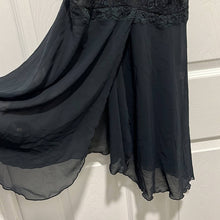 Load image into Gallery viewer, Medium Victoria’s Secret Vintage Navy Blue/ Black Lace Babydoll Lingerie Top
