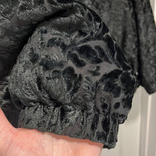 Load image into Gallery viewer, Medium Vintage Black Crushed Velvet Floral Print Bomber Jacket
