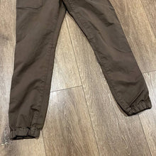 Load image into Gallery viewer, Size 25 VINCE NWT Elastic Hem Patch-Front Utility Pants
