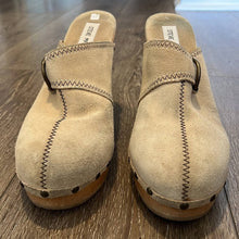 Load image into Gallery viewer, Size 9B Steve Madden Beige Faris Leather Platform Slip On Clog Heels
