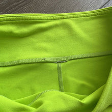 Load image into Gallery viewer, Small Fabletics Angela Capri Perforated Lime Green Cropped Leggings
