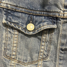 Load image into Gallery viewer, Small Levi’s Denim Trucker Jean Jacket
