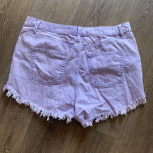 Load image into Gallery viewer, Sz 18 Wild Fable NWOT High-Rise Frayed Hem Denim Jean Shorts Lavender Purple

