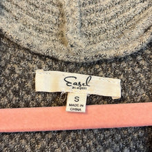Load image into Gallery viewer, Small Easel Boutique Thick Leopard Cardigan

