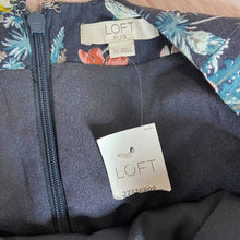 Load image into Gallery viewer, Size 20 Loft Plus Floral Wrap Skirt

