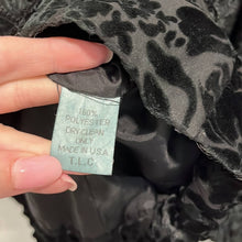 Load image into Gallery viewer, Medium Vintage Black Crushed Velvet Floral Print Bomber Jacket
