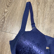 Load image into Gallery viewer, Size 38F Soma Navy Blue Lace Stunning Support Full Coverage Plus Size Bra
