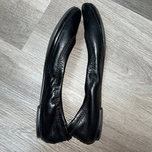 Load image into Gallery viewer, Sz 7 Lucky Brand Basic Black Ballet Flats
