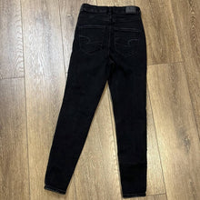 Load image into Gallery viewer, Size 2 Short American Eagle Black Denim Distressed Skinny Jeans
