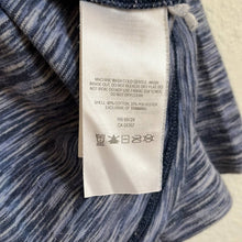 Load image into Gallery viewer, Size 2XL Columbia Plus Heathered Blue Light Weight Hooded Shirt
