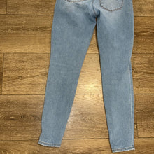 Load image into Gallery viewer, Size 2 Short American Eagle The Dream Jean Light Wash High Rise Skinny Jeans

