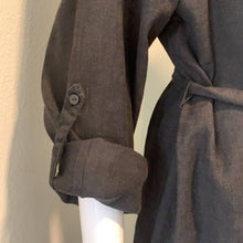 Load image into Gallery viewer, Size Large NYDJ NWOT Linen Long Sleeve Shirtdress In Black
