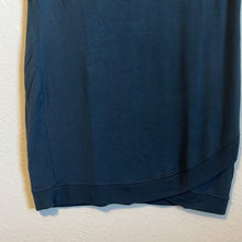 Load image into Gallery viewer, Large Athleta Short Sleeve Criss Cross Dress
