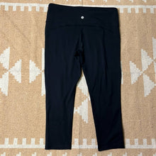 Load image into Gallery viewer, Large Marika Sport Black Cropped Leggings
