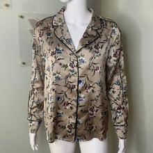 Load image into Gallery viewer, Small Ro &amp; De NWOT Beige Satin Floral Button Up Long Sleeve Top
