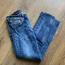 Load image into Gallery viewer, Size 4 Kut From The Kloth Medium Rise Straight Leg Jeans
