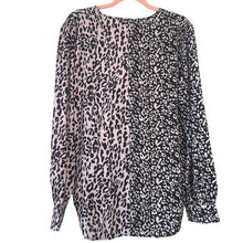 Load image into Gallery viewer, Large Multi Leopard Print Wrap Top
