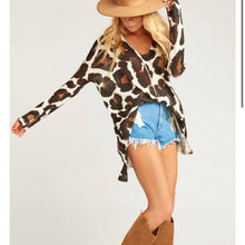 Load image into Gallery viewer, Medium Show Me Your Mumu Oversized Hug Me Sweater Wild Cat Knit
