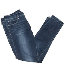 Load image into Gallery viewer, Size 29 Articles Of Society carley release hem cropped jeans
