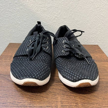Load image into Gallery viewer, Size 9 Toms Black Lace Up Sneakers

